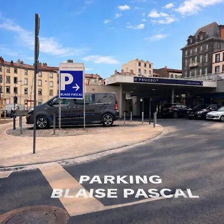 Cozy Equipped And Parking - Center Апартаменты *